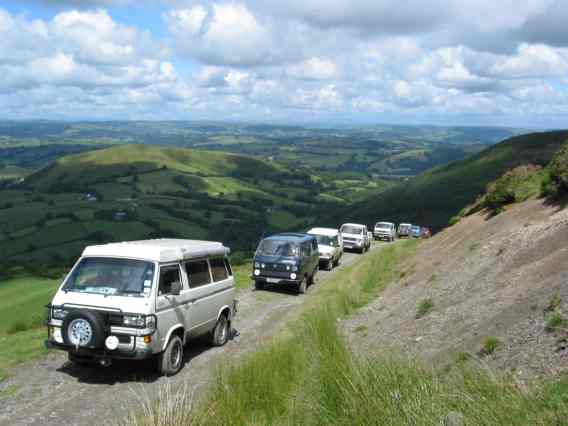 Convoy of Syncros climbing Dethenydd hill